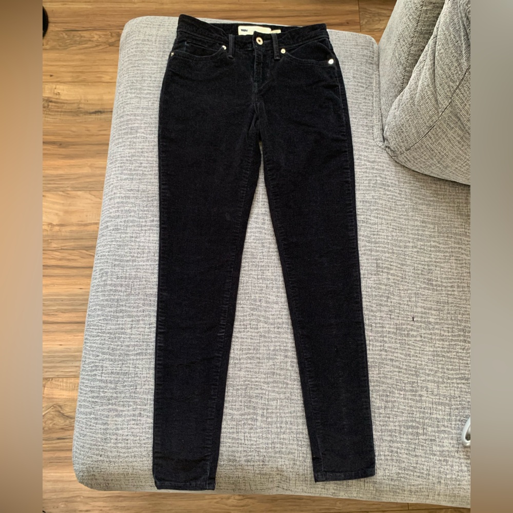 Levi’s Black Corduroy Leggings Skinny Leg Pants Size 2 / 26